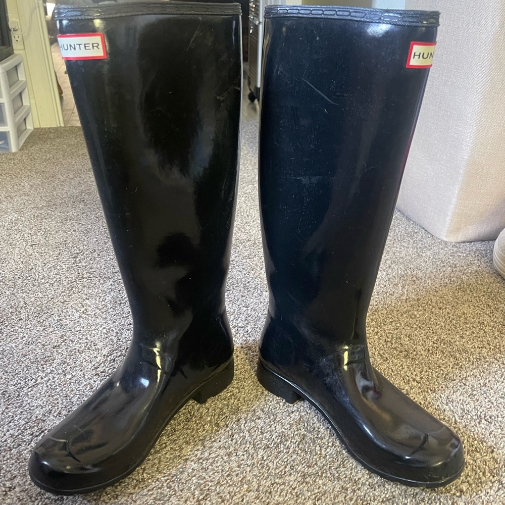 Women’s Size 9 Hunter Rain Boots